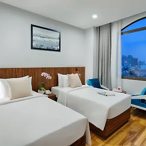 Happy Life Grand & Rooftop Skybar Cidade de Ho Chi Minh