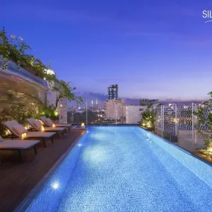 Silverland Hotel